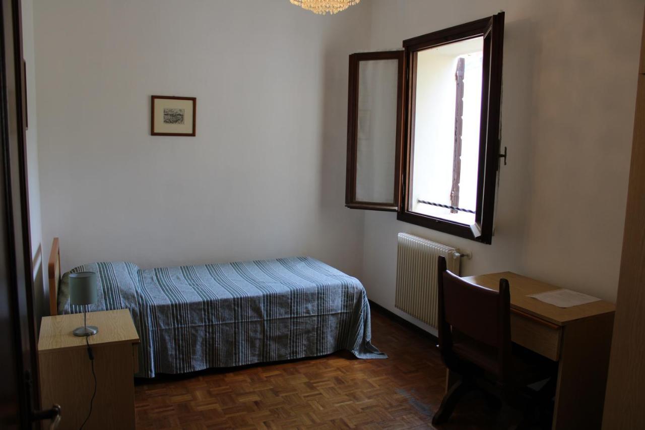 Single Room Bathroom